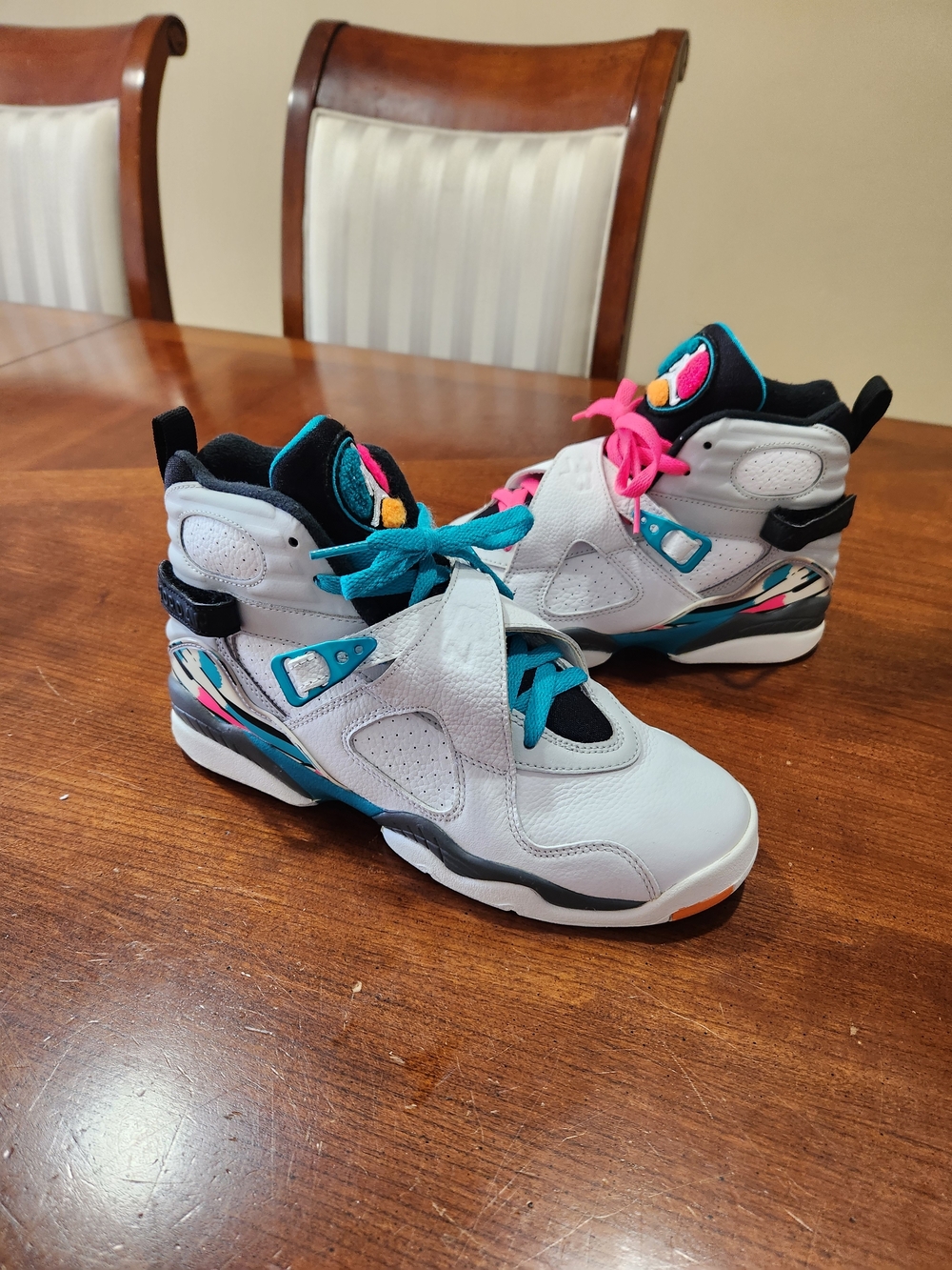 Jordan Retro 8s South Beach Size 7 Youth/Men Or Women Size 8.5